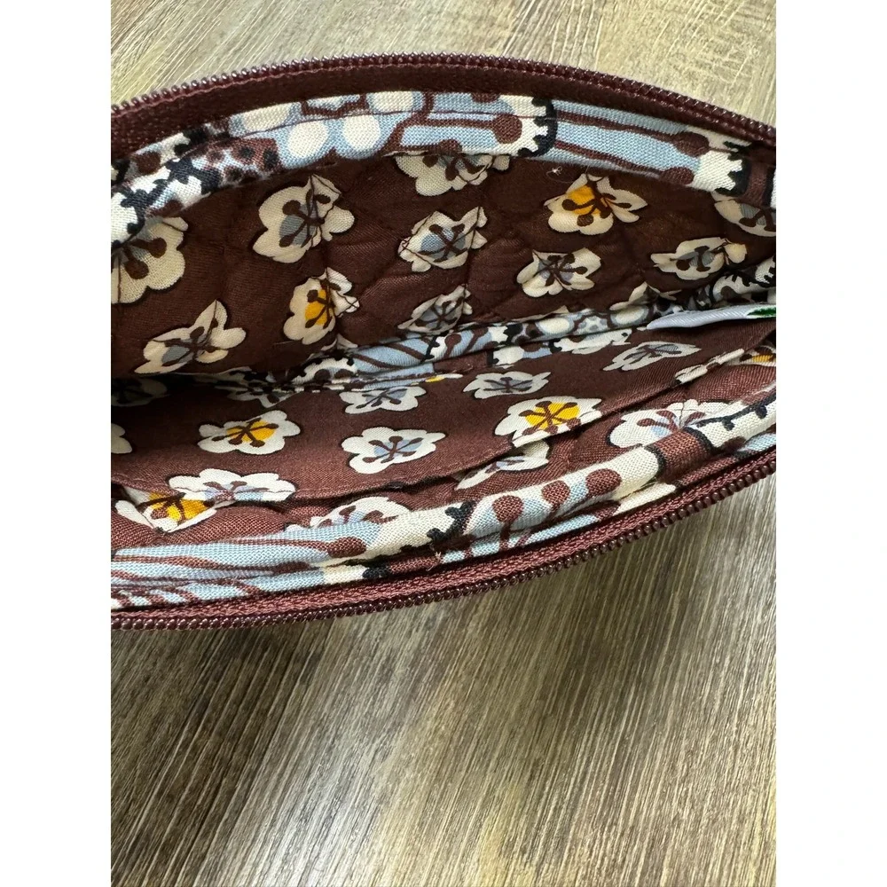 Vera Bradley Slate Blooms Quilted Floral Wristlet Brown Zip Clutch Bag